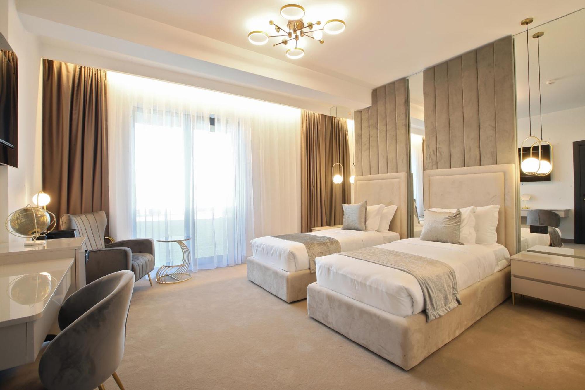 Hotel Artemis Oradea Ngoại thất bức ảnh